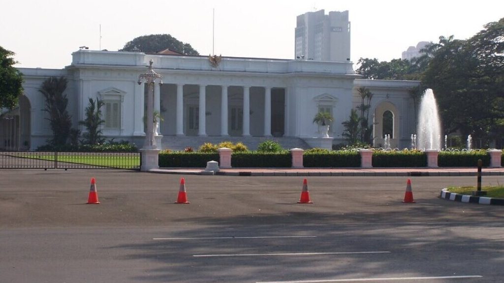 Ketika Kritikus Masuk Istana: Ujian bagi Perbedaan Pendapat